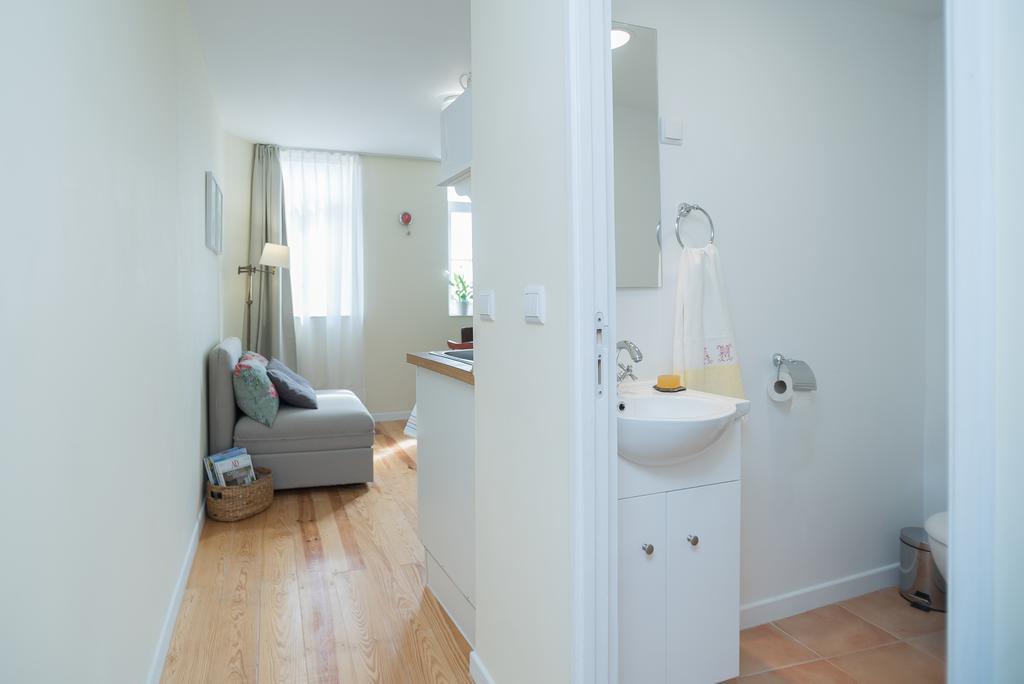 Little River View Triplex In Alfama Lisbona Esterno foto