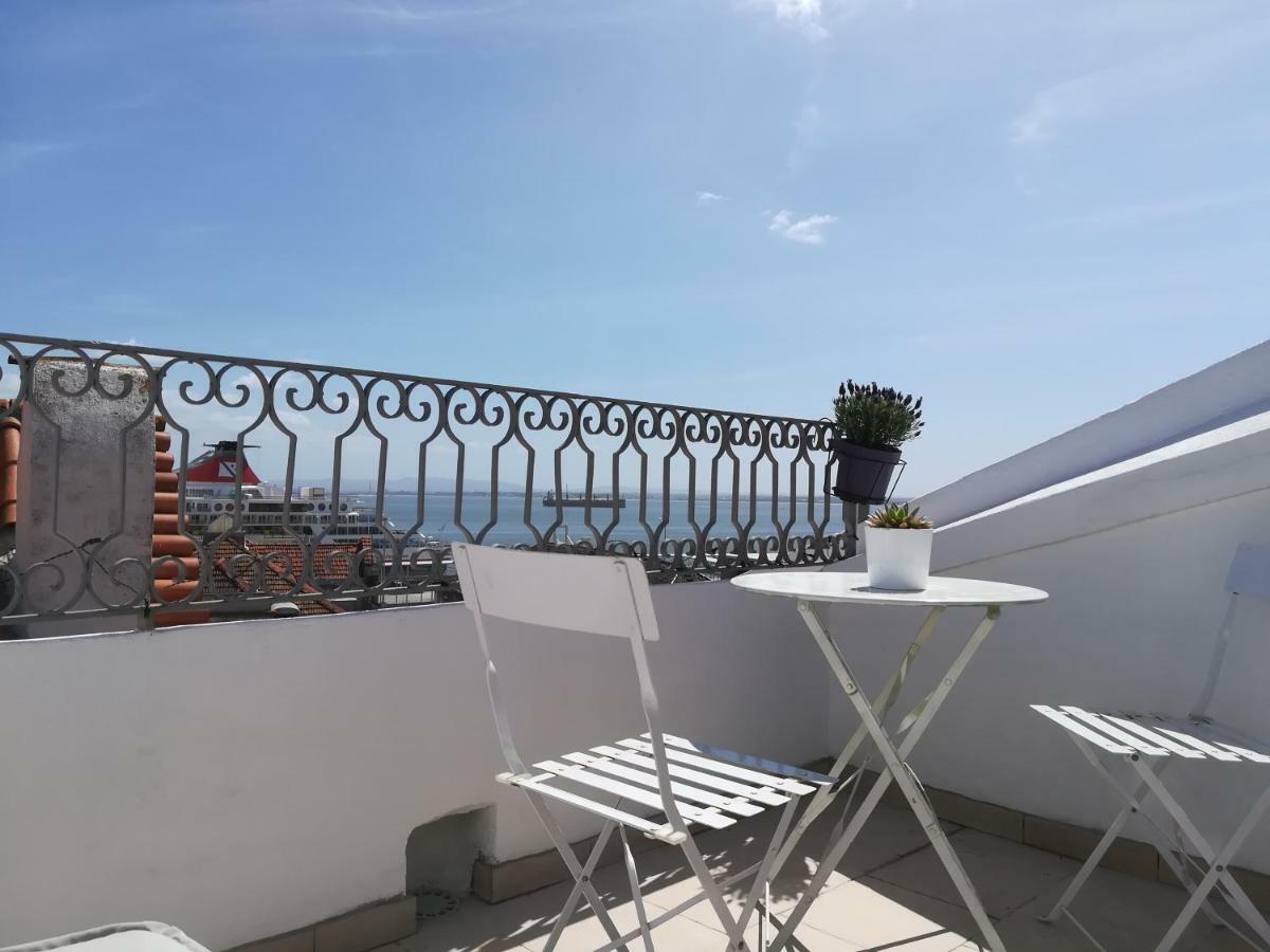 Little River View Triplex In Alfama Lisbona Esterno foto